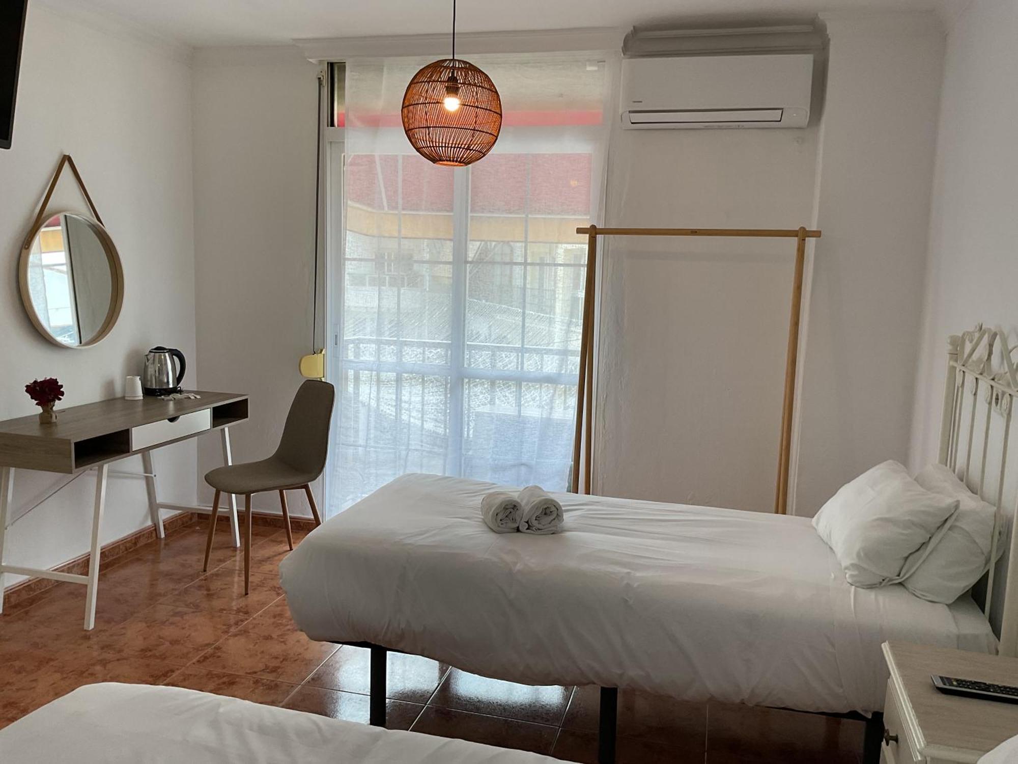 Hostal San Miguel By Croma Estepona Ngoại thất bức ảnh