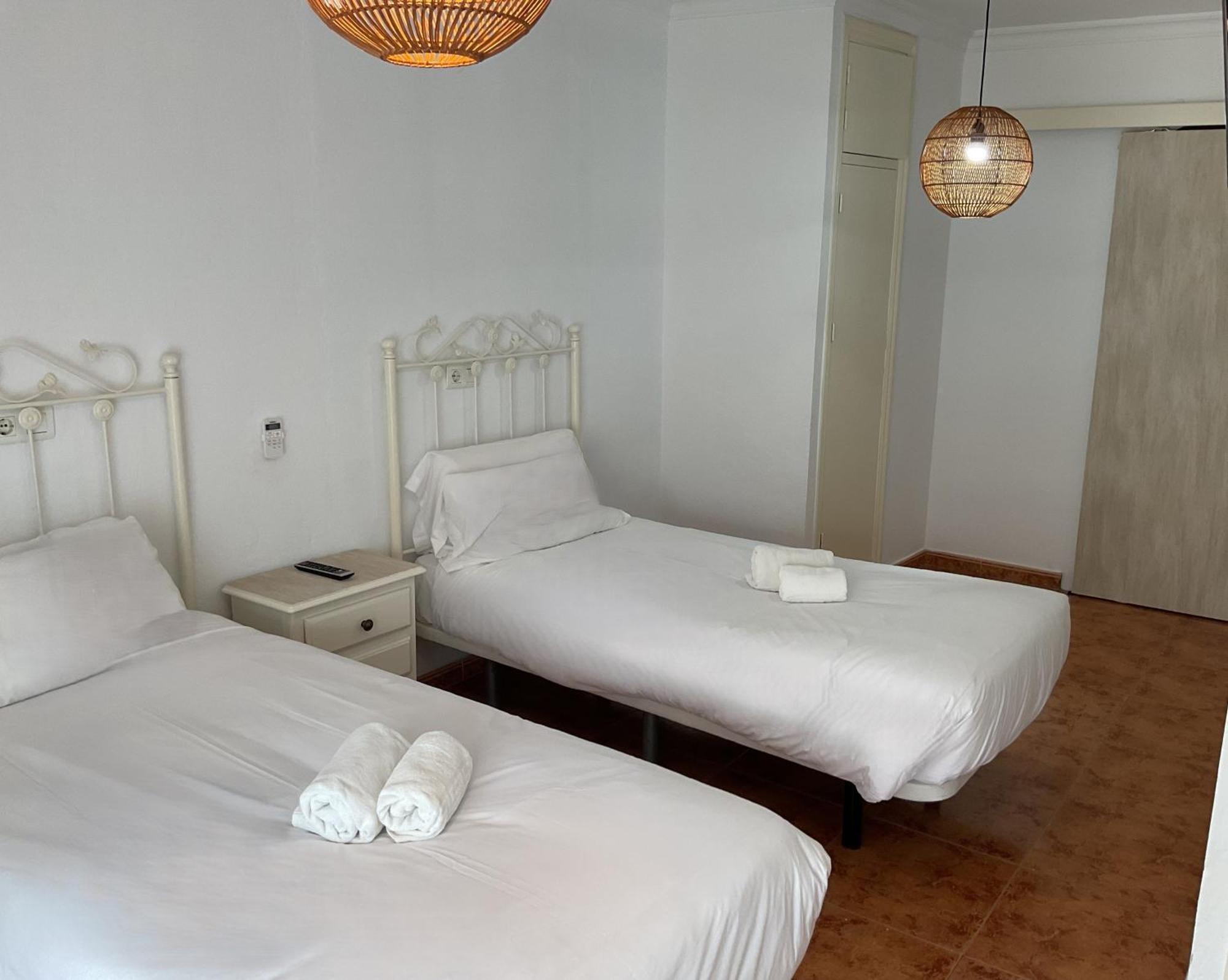 Hostal San Miguel By Croma Estepona Ngoại thất bức ảnh