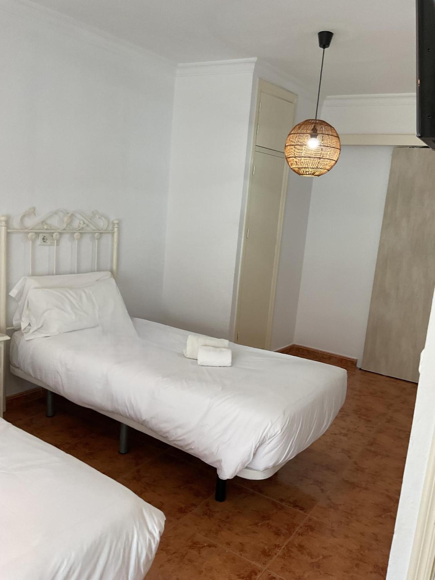 Hostal San Miguel By Croma Estepona Ngoại thất bức ảnh